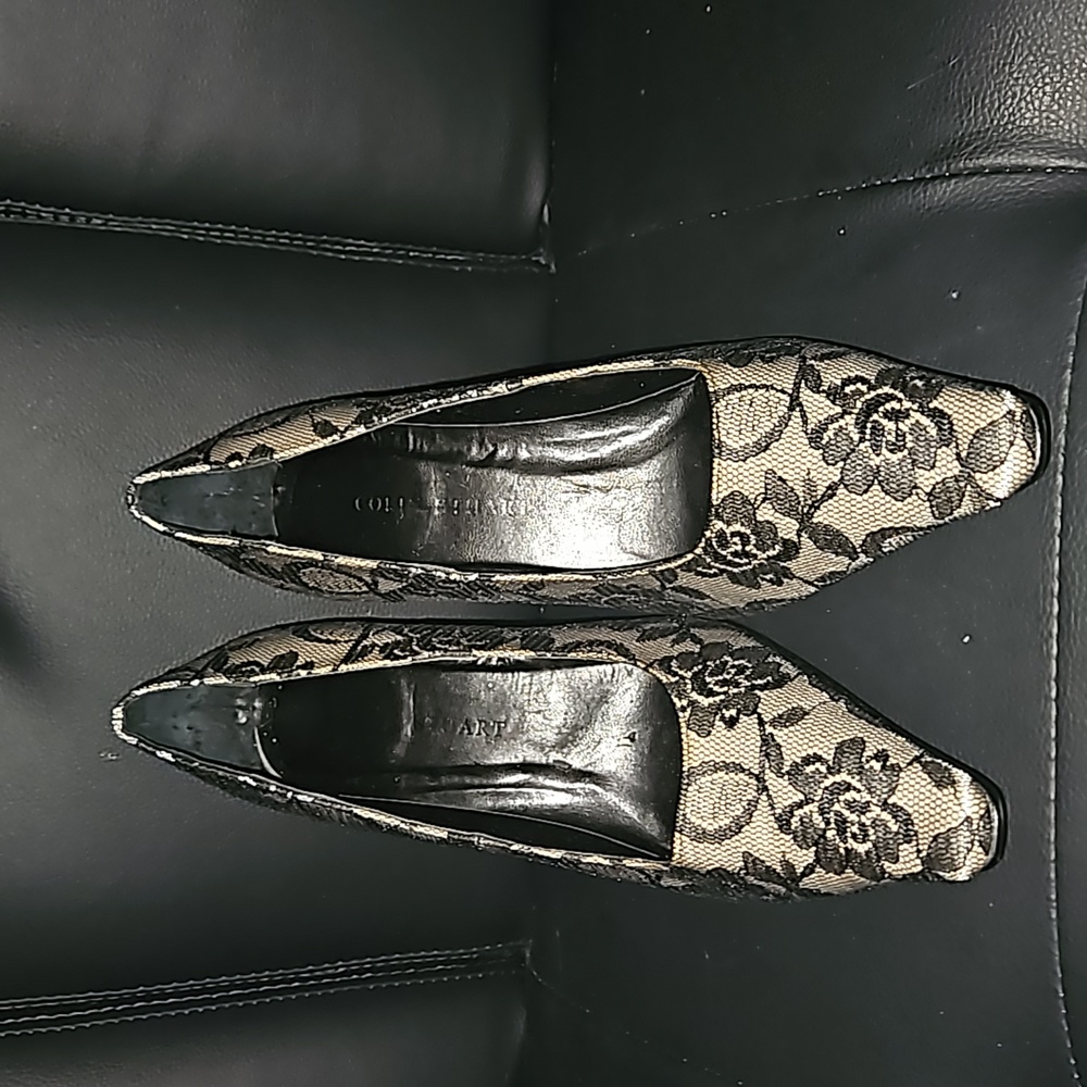 Colin Stuart Lace heels never been used